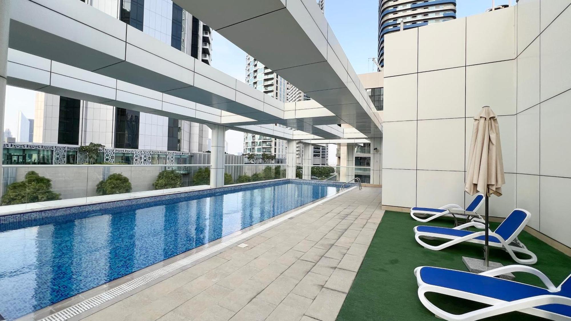3br Luxury Escape At Mon Reve I Access To Pool And Gym अपार्टमेंट *